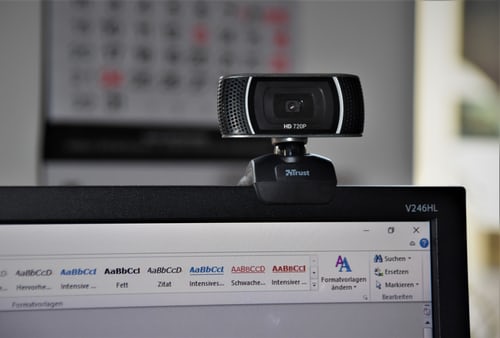 TIPS - Pertolongan Pertama pada Webcam yang Tidak Menyala